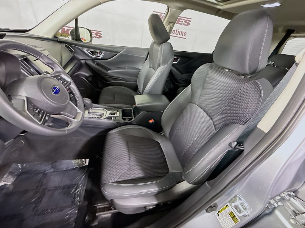 Used 2024 Subaru Forester Premium AWD/4WD image 27