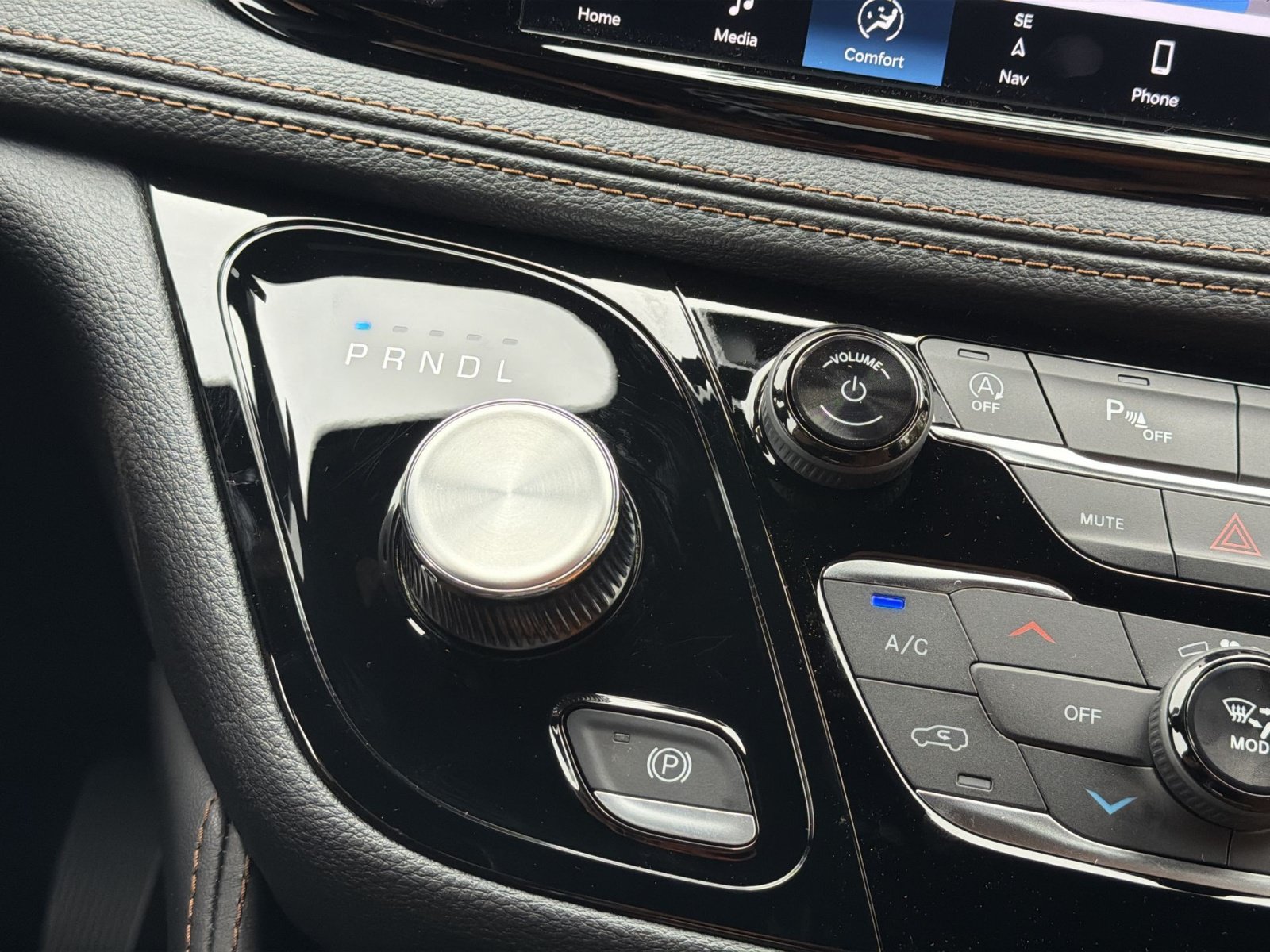 New 2026 Chrysler Pacifica Pinnacle FWD image 22