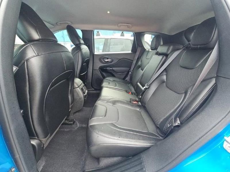 Used 2023 Jeep Cherokee Altitude Lux w/ Mopar Interior Package AWD/4WD image 12