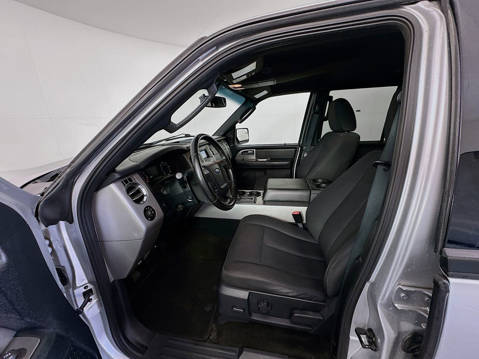 Used 2017 Ford Expedition EL XLT AWD/4WD image 19