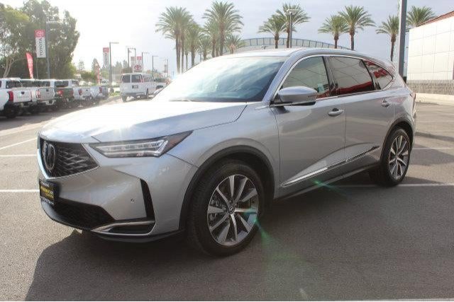 Used 2025 Acura MDX w/ Technology Package FWD image 6