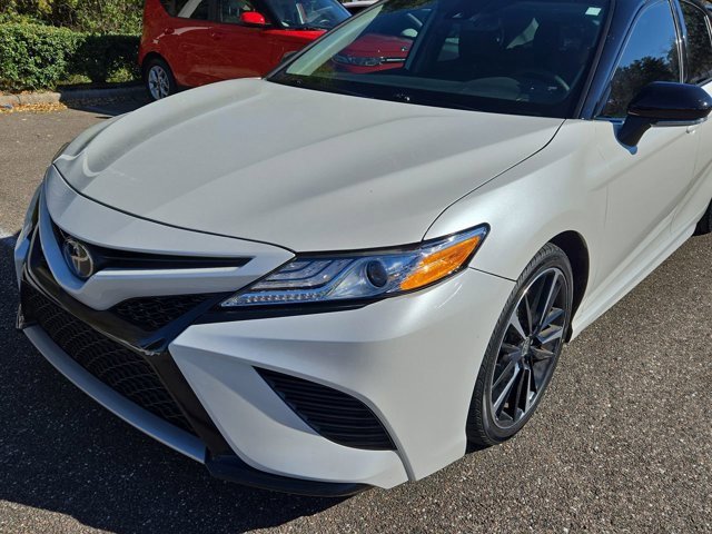 Used 2020 Toyota Camry XSE image 6