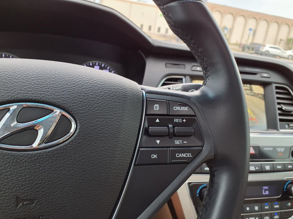 Used 2017 Hyundai Sonata Limited w/ Tech Package 03 FWD image 34