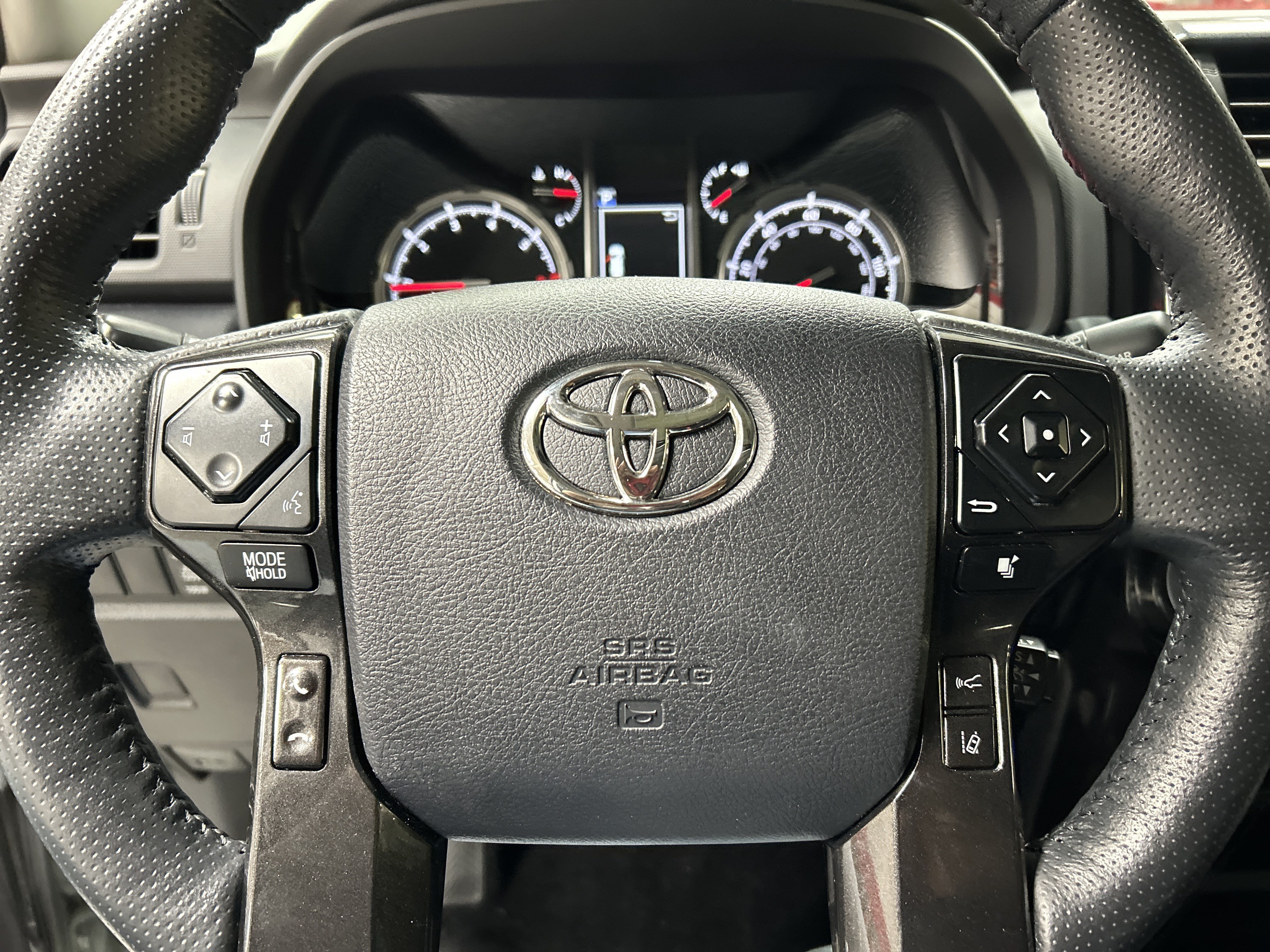 Used 2023 Toyota 4Runner TRD Off-Road Premium w/ Moonroof Package AWD/4WD image 18