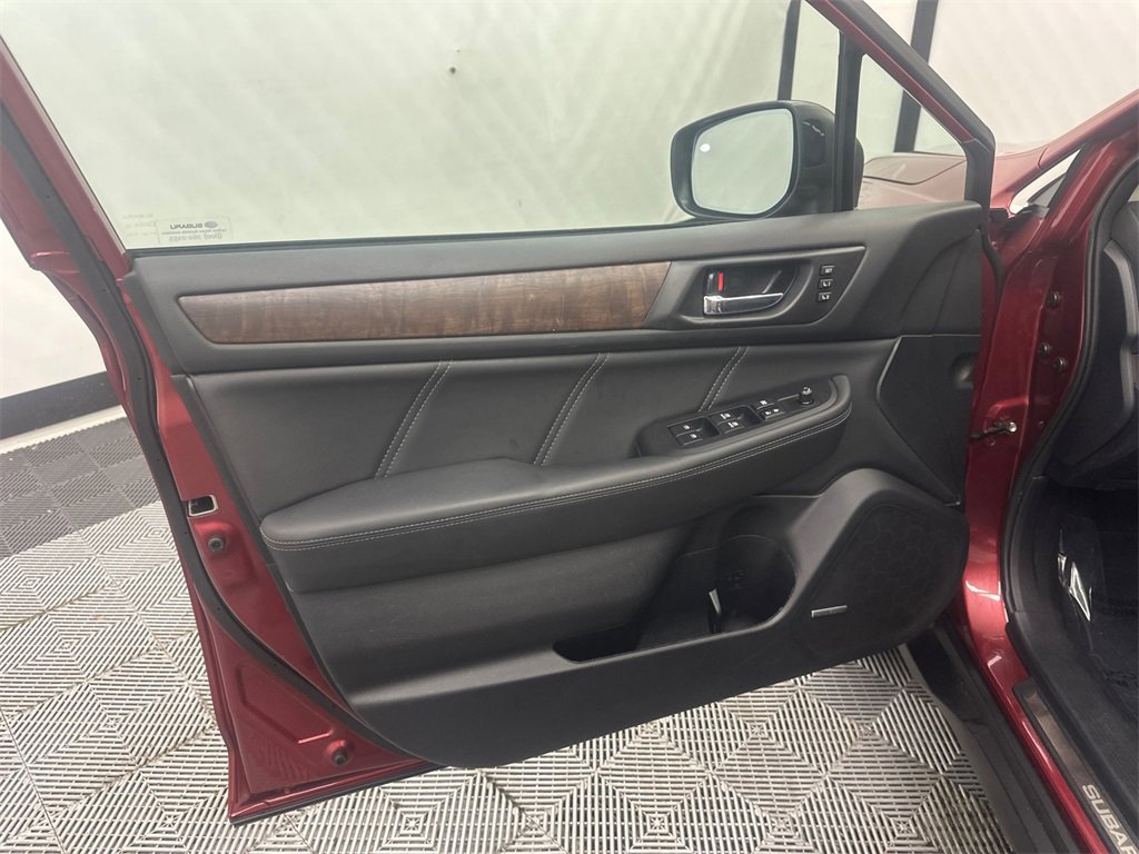 Used 2018 Subaru Outback 2.5i Limited image 11