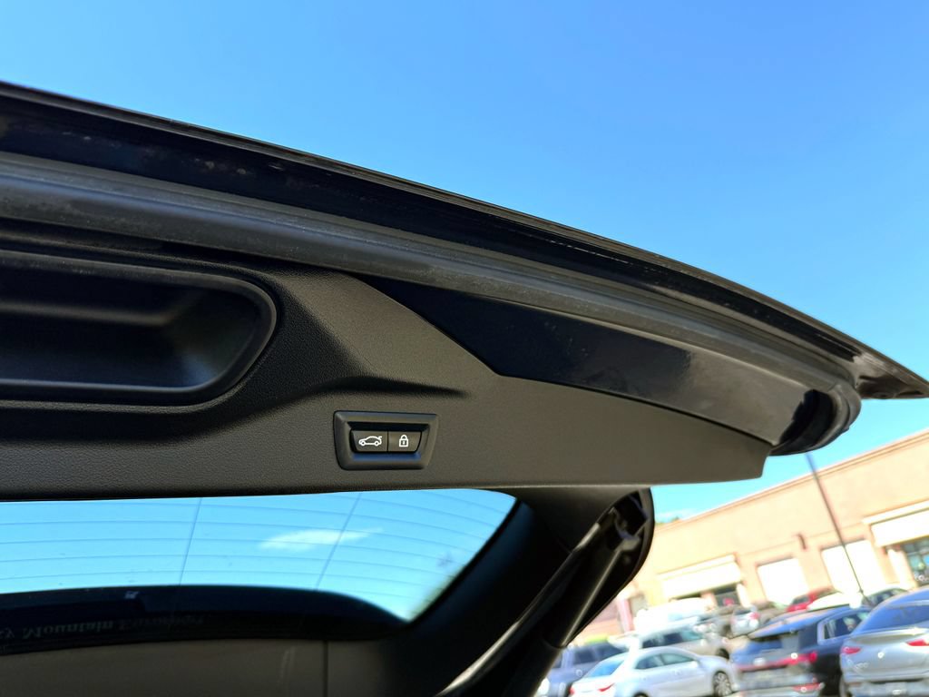 Used 2019 BMW X7 xDrive50i w/ Dynamic Handling Package AWD/4WD image 15