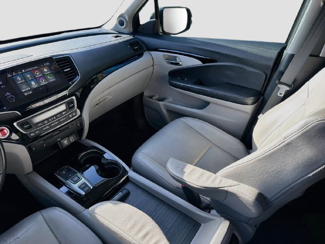 Used 2019 Honda Pilot Touring image 19