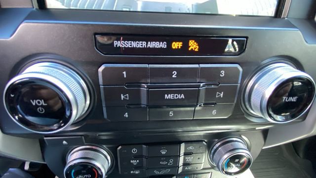 Used 2018 Ford F150 Lariat w/ Equipment Group 502A Luxury image 24