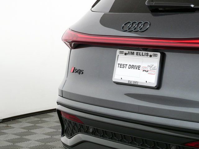 New 2026 Audi SQ5 Premium Plus image 36
