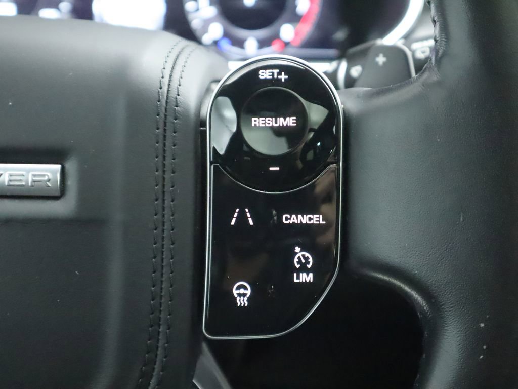 Used 2018 Land Rover Range Rover Supercharged image 12
