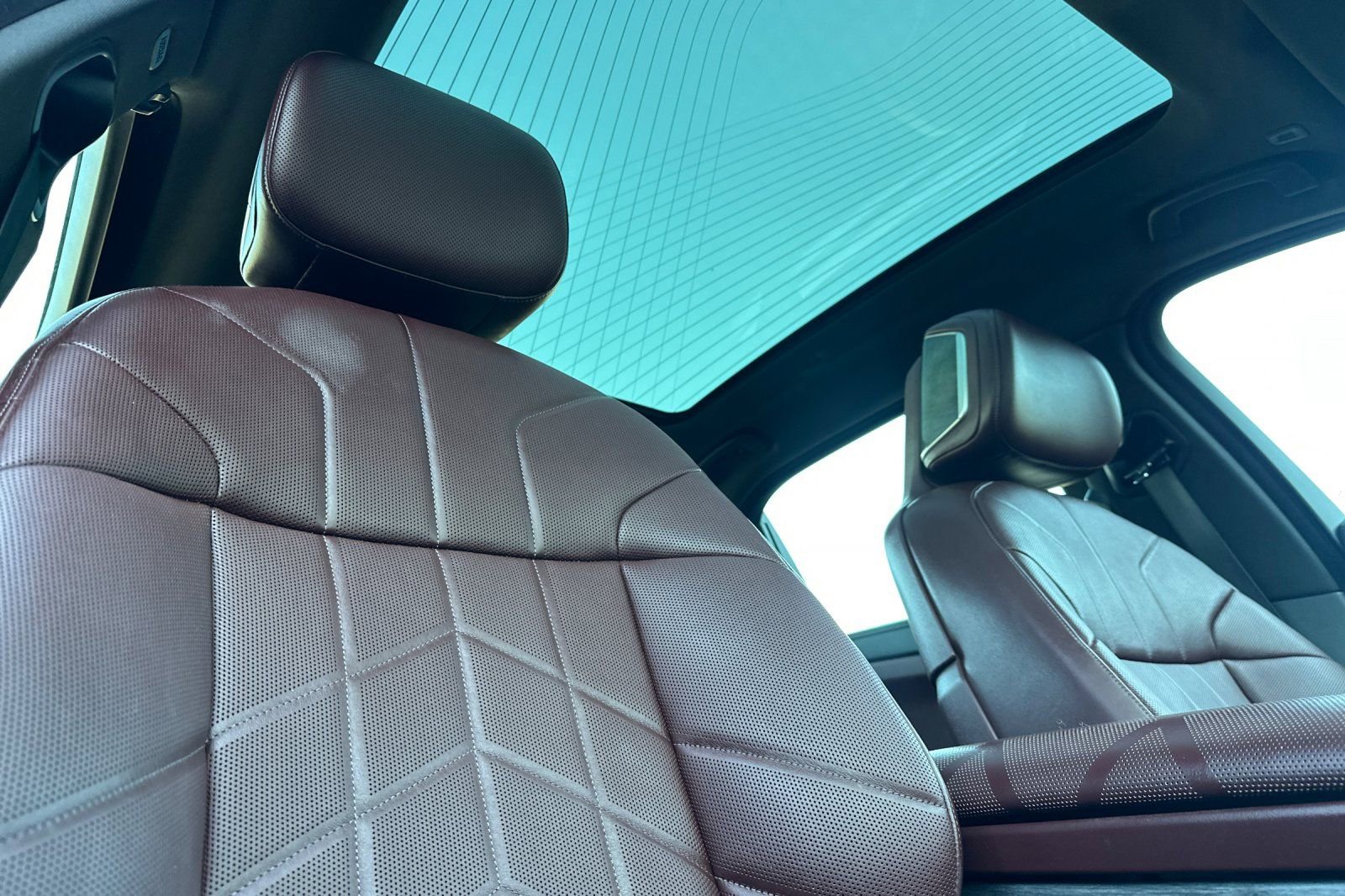 Used 2025 BMW 740i image 19