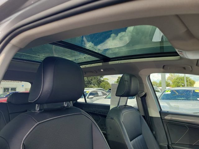 Certified 2023 Volkswagen Tiguan SE AWD/4WD image 11