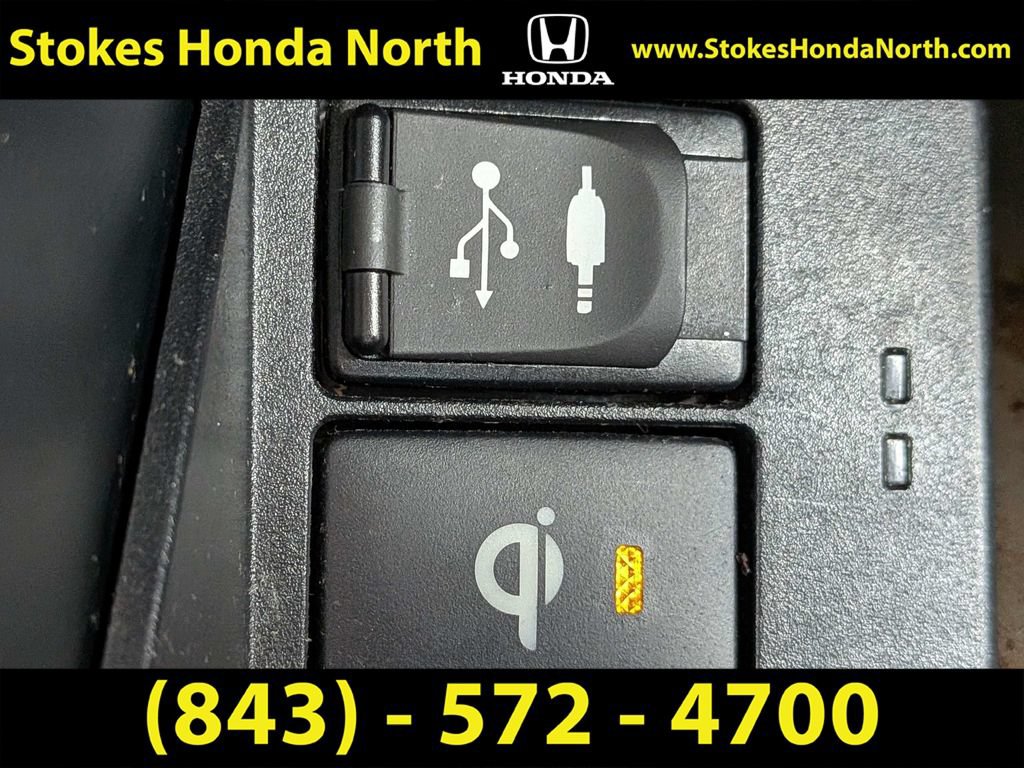 Used 2016 Toyota Camry XLE w/ Moonroof Package FWD image 27