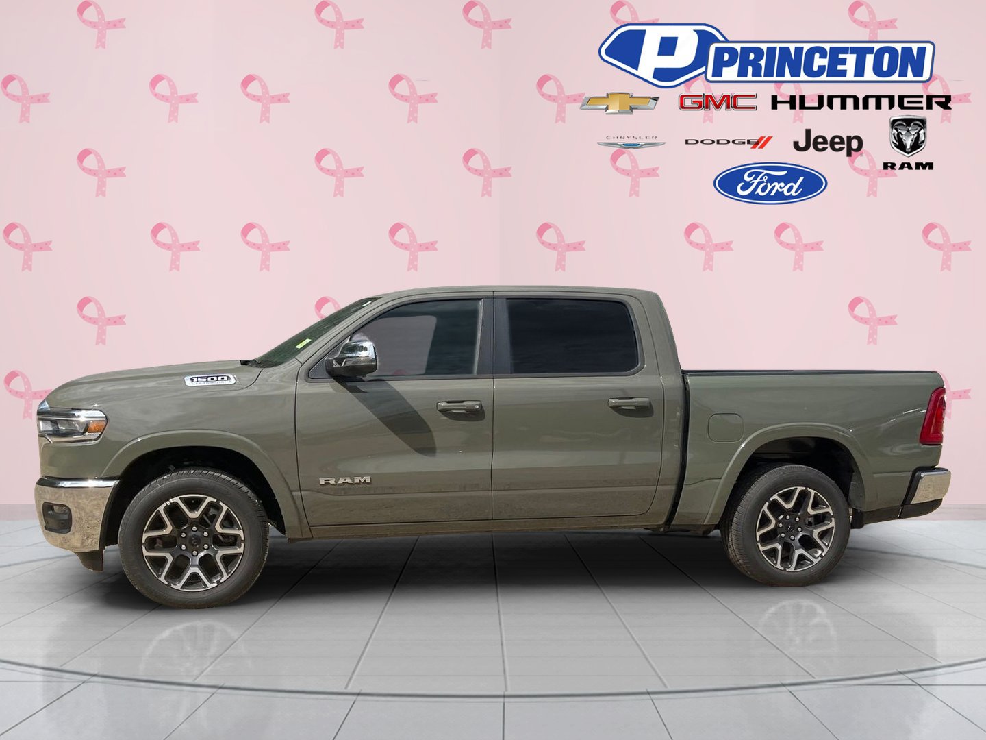 Used 2026 RAM 1500 Laramie AWD/4WD image 4