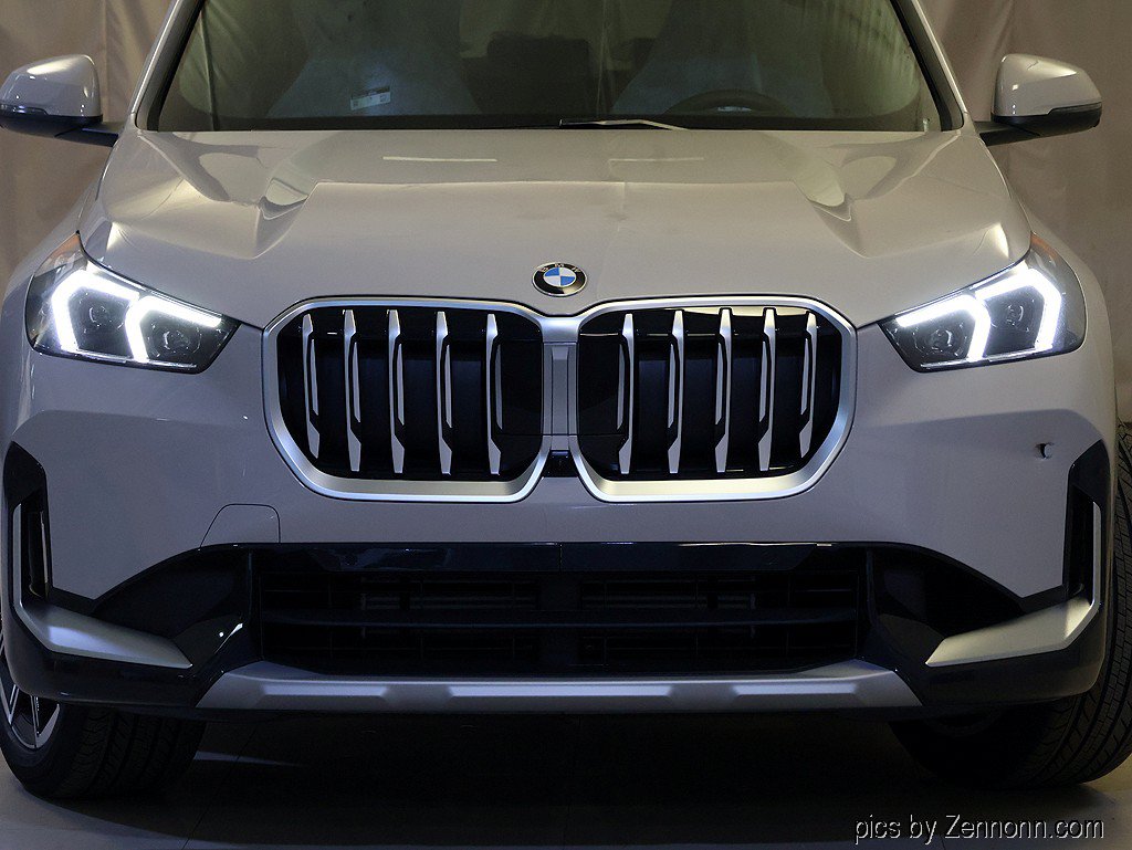 New 2027 BMW X1 xDrive28i AWD/4WD image 6