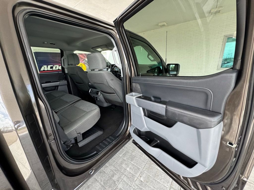 Used 2024 Ford F150 XLT w/ Mobile Office Package image 23