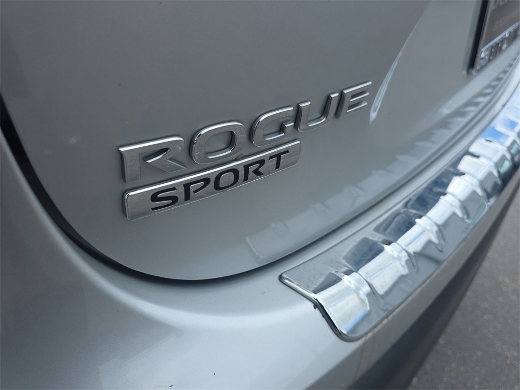 Used 2019 Nissan Rogue Sport SV w/ Technology Package image 5