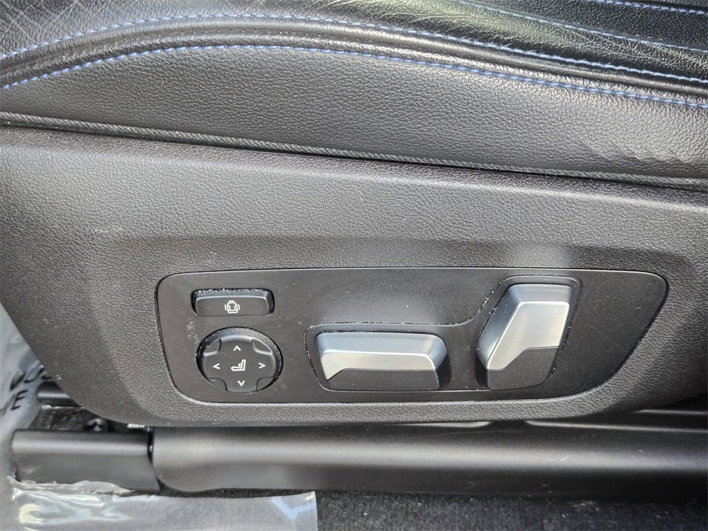 Used 2019 BMW X4 M40i w/ Executive Package image 24