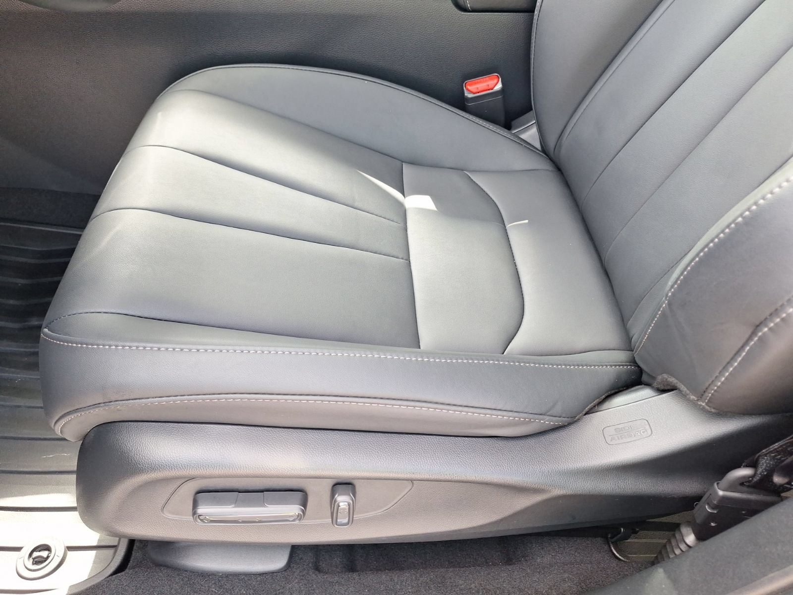 Used 2025 Acura ADX FWD image 15