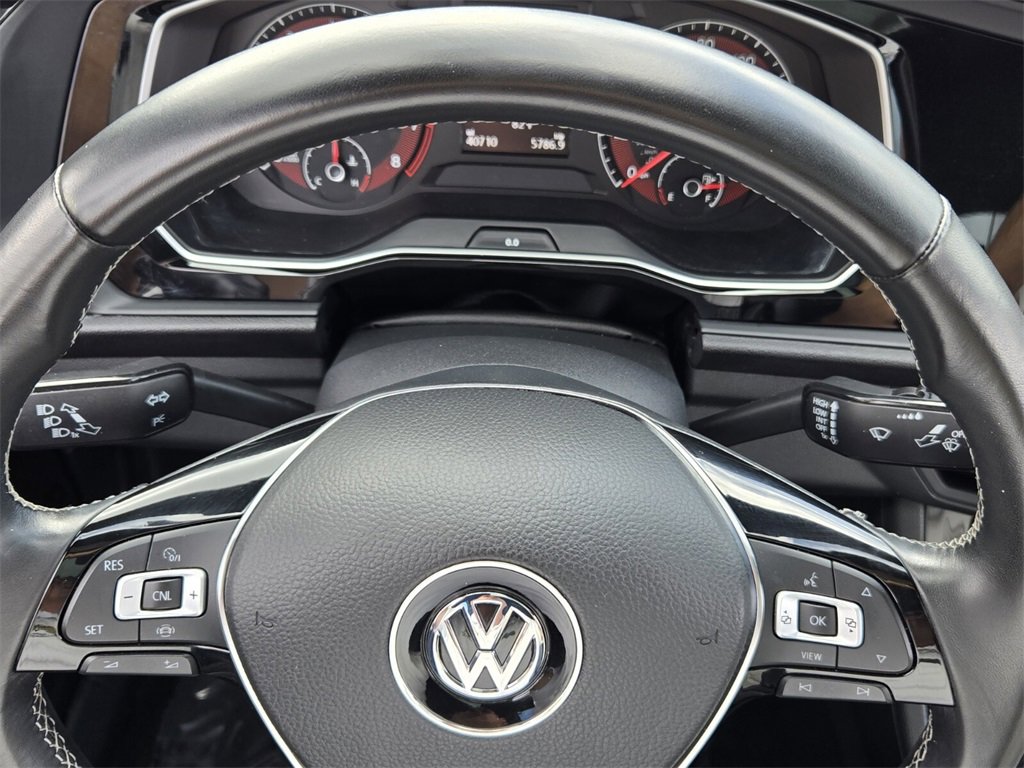 Certified 2020 Volkswagen Jetta R-Line image 23