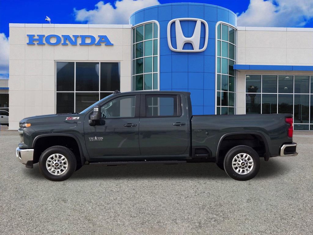 Used 2025 Chevrolet Silverado 2500 LT w/ Texas Edition image 6