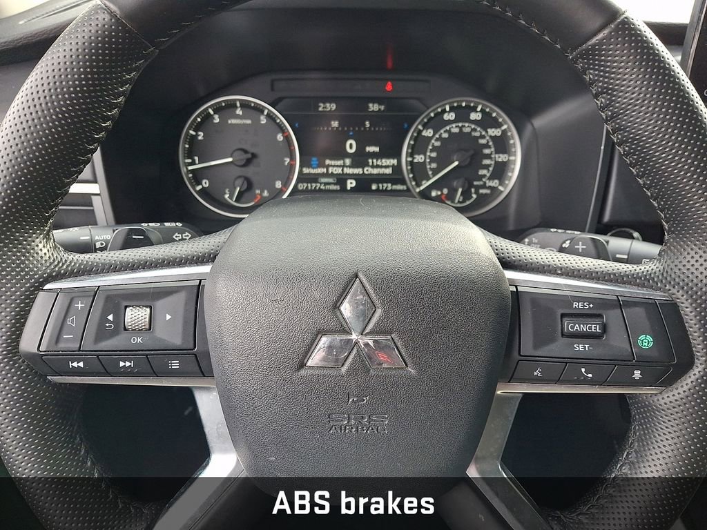 Used 2024 Mitsubishi Outlander Ralliart image 19