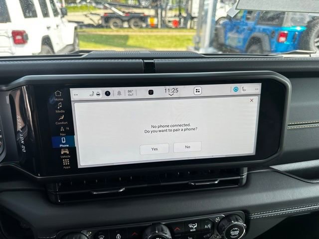 New 2025 Jeep Wrangler Sahara image 22