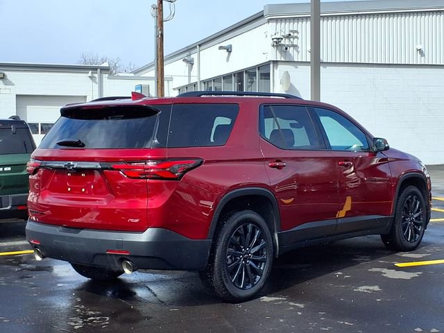 Used 2023 Chevrolet Traverse RS image 2