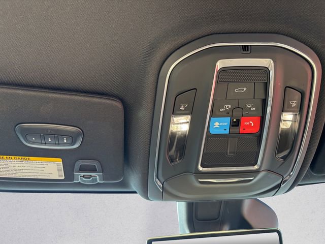 Used 2023 Jeep Grand Cherokee L Limited w/ Luxury Tech Group II image 17