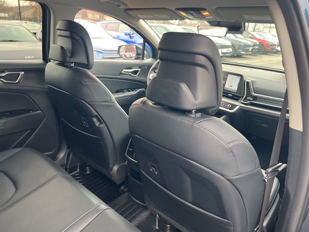 Certified 2023 Kia Sportage EX image 14