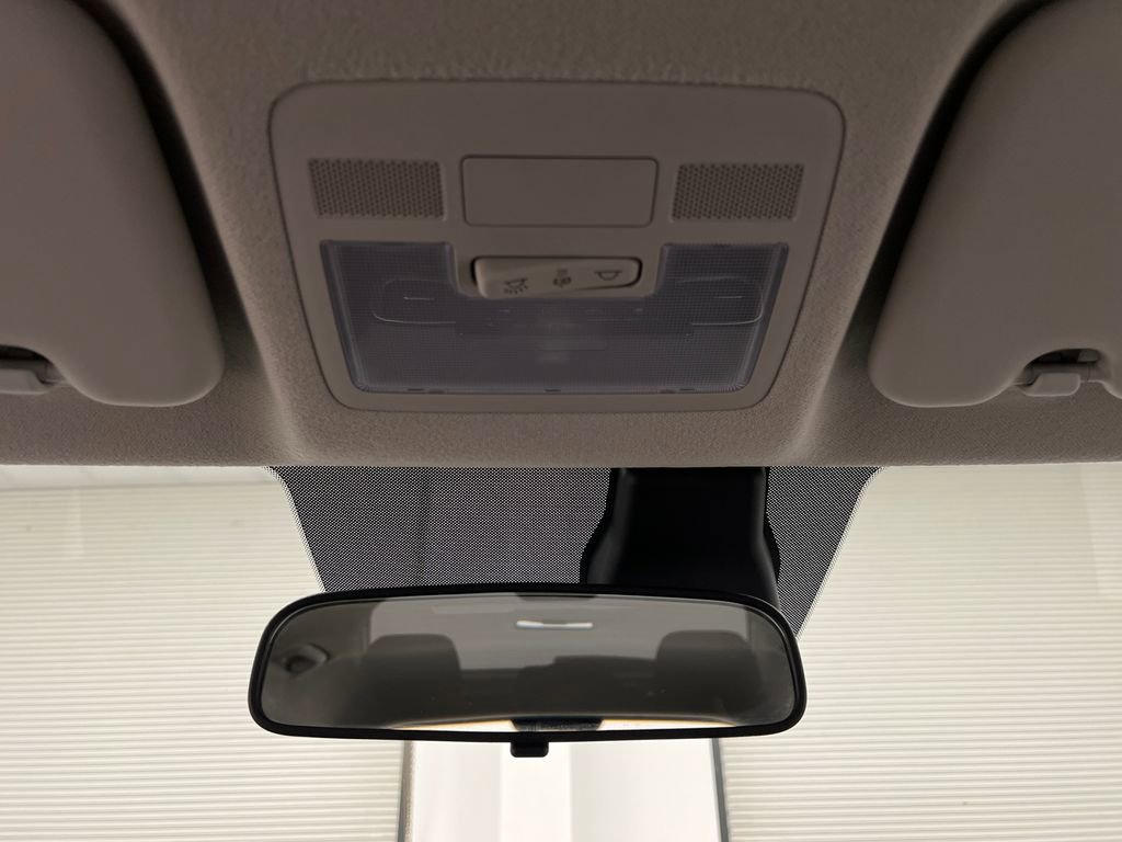 Used 2025 Hyundai Venue SE image 51