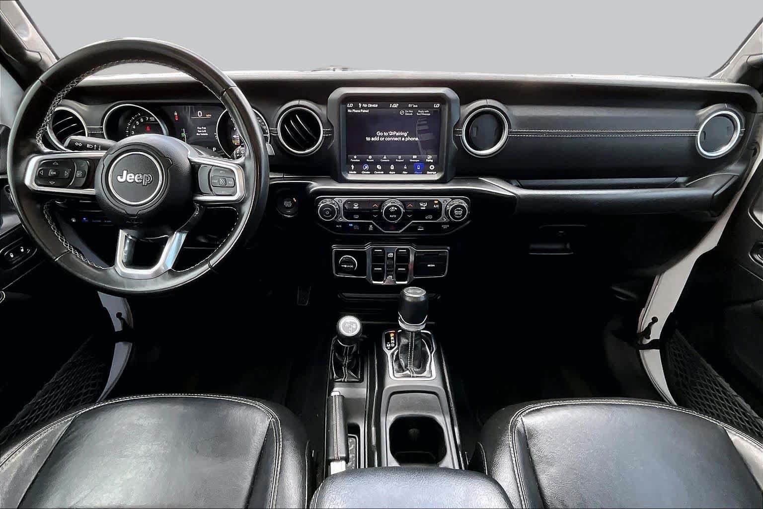 Used 2022 Jeep Wrangler Unlimited Sahara AWD/4WD image 14