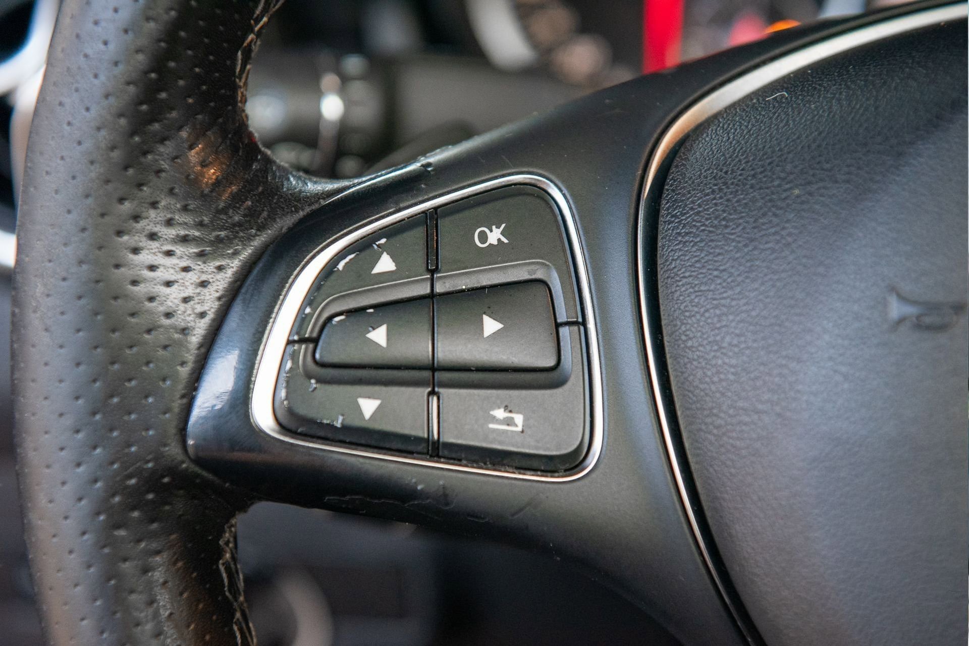 Used 2018 Mercedes-Benz CLA 250 4MATIC image 26