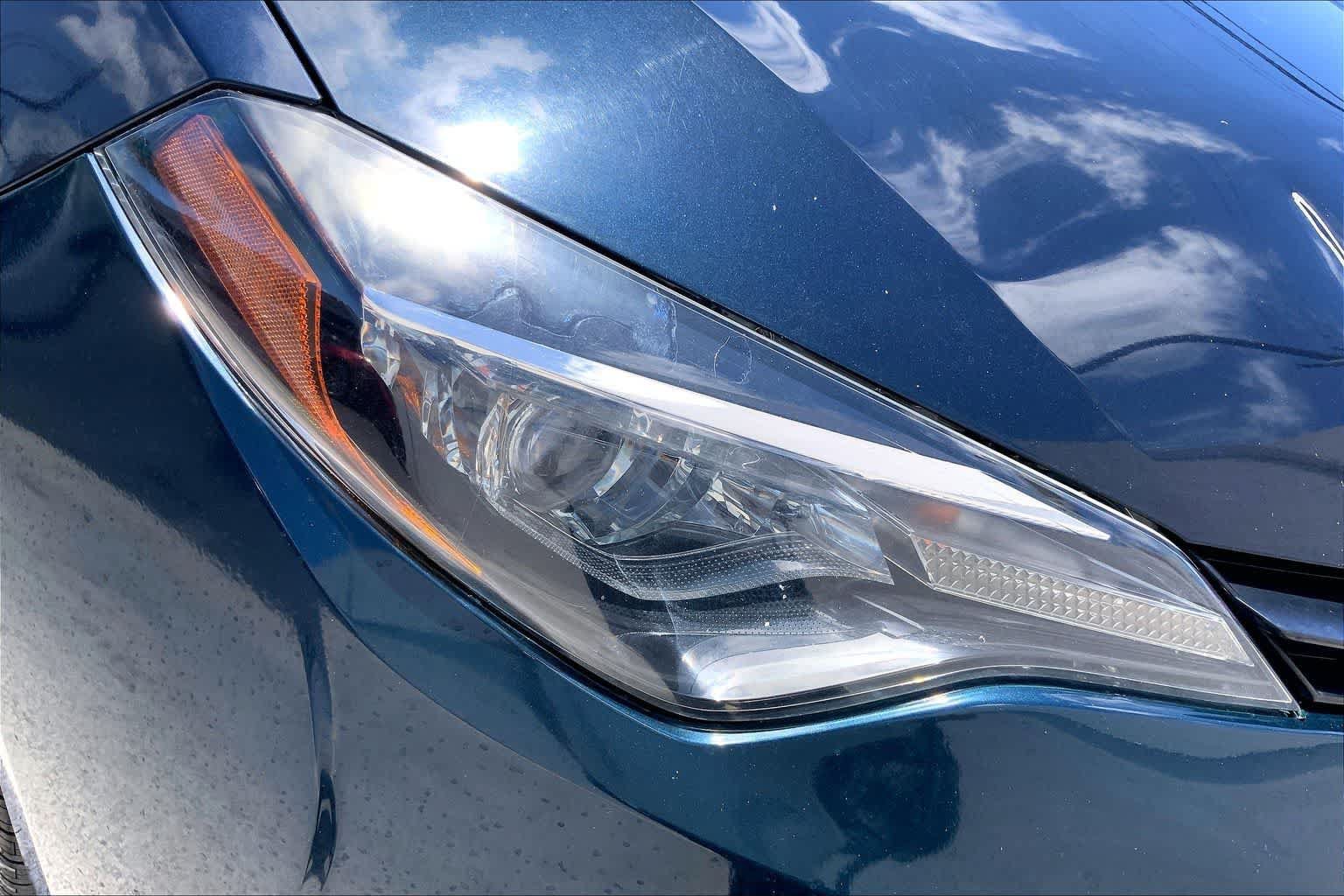 Used 2019 Toyota Corolla LE FWD image 31