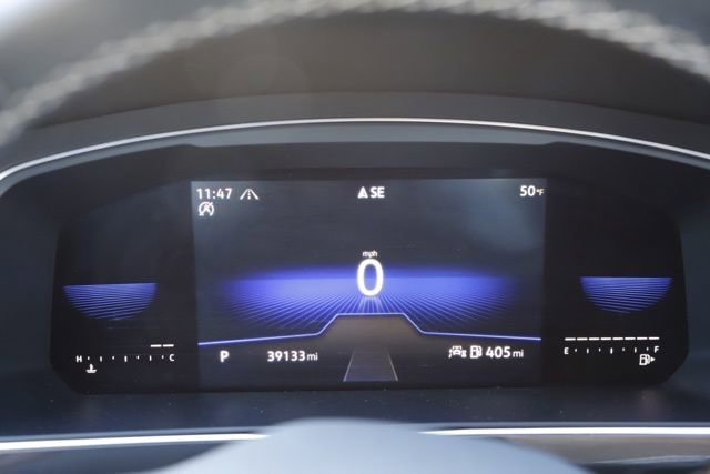 Used 2022 Volkswagen Tiguan SE image 30