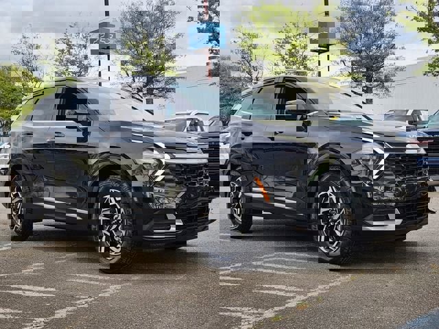 Used 2023 Kia Sportage LX image 1