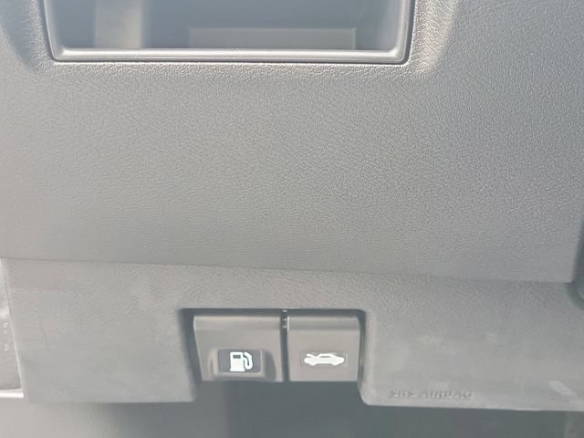 Certified 2024 Nissan Versa SR w/ Trunk Package FWD image 29