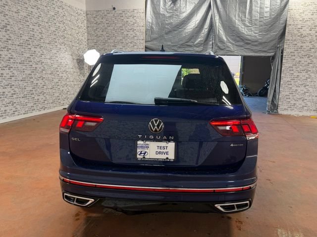 Used 2022 Volkswagen Tiguan SEL R-Line AWD/4WD image 4