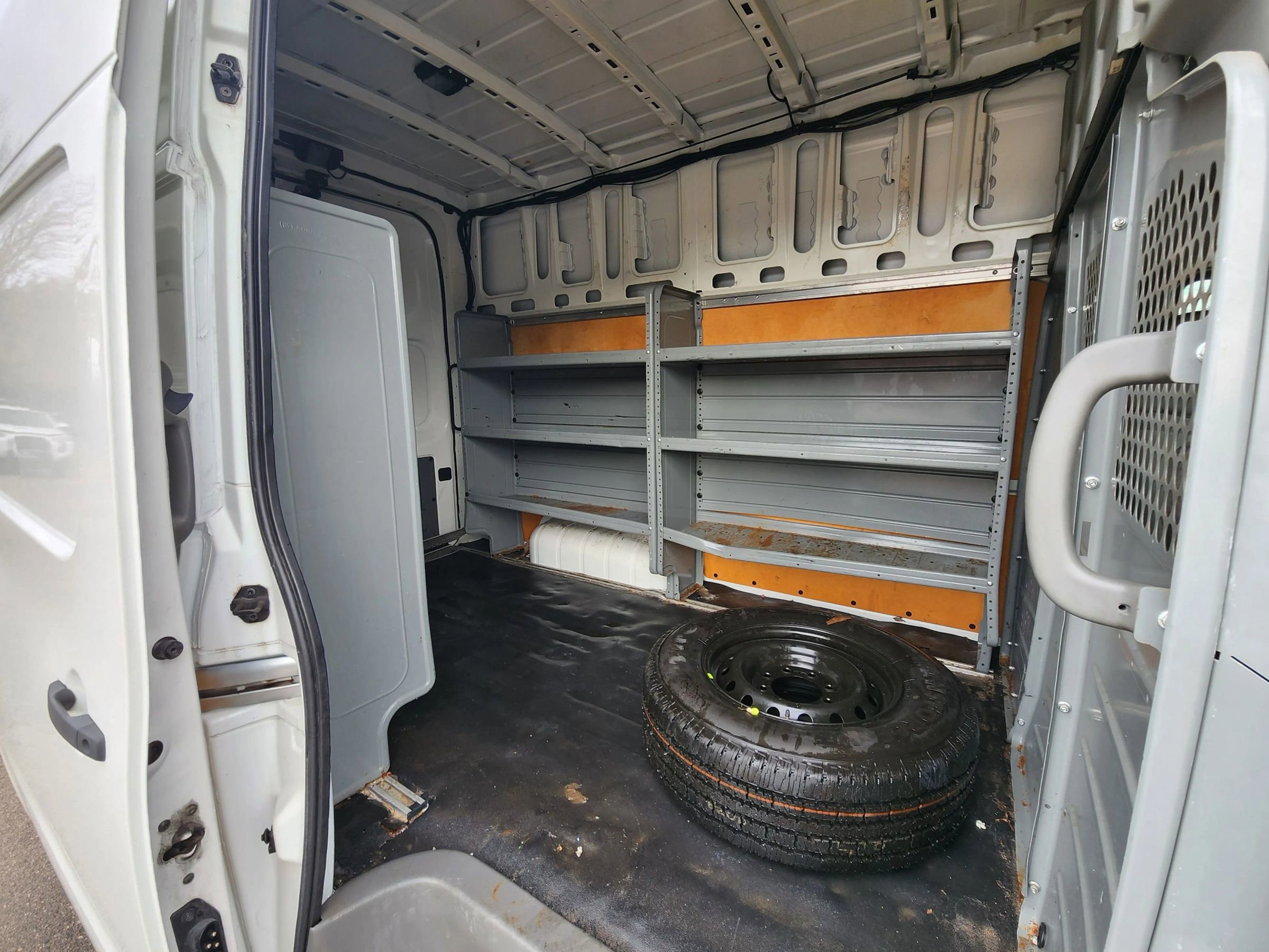 Used 2018 Nissan NV 2500 SV w/ Navigation Package image 14