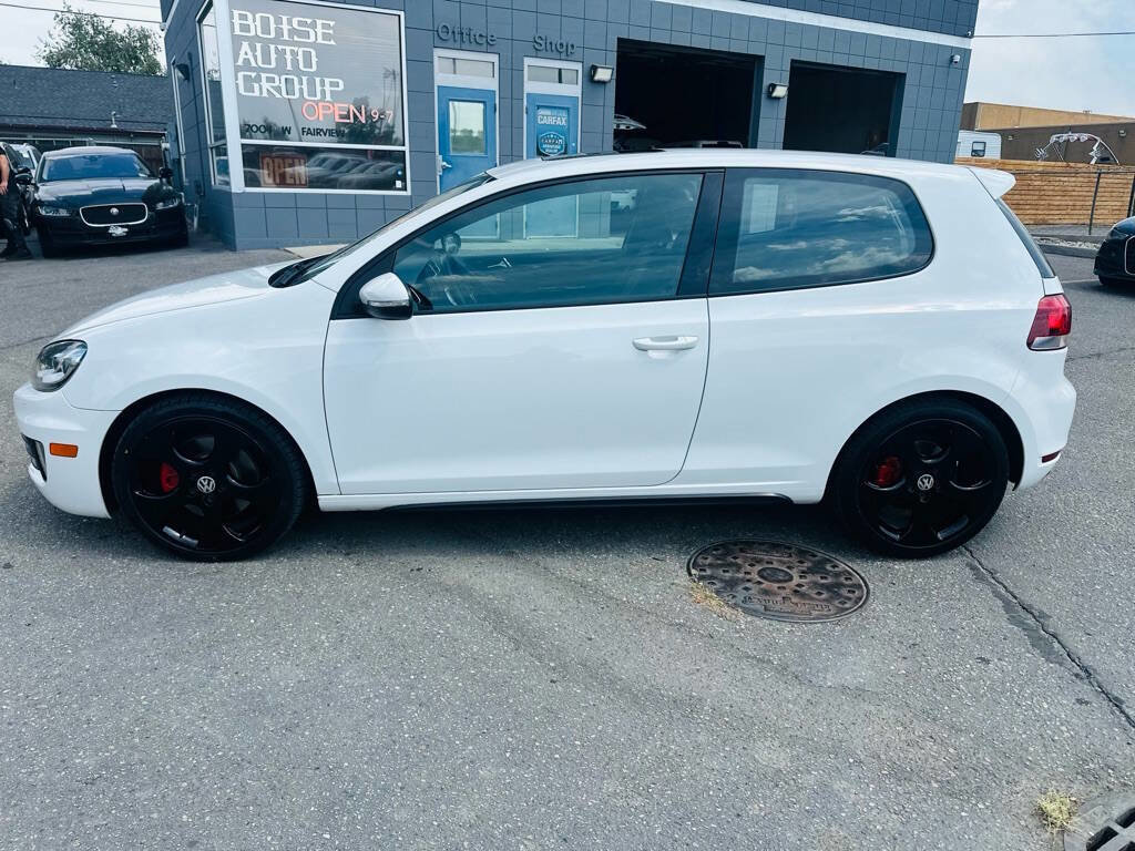 Used 2011 Volkswagen Golf 2-Door image 4