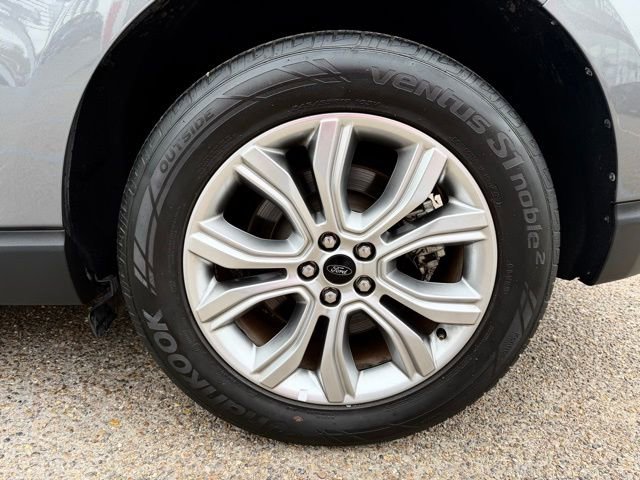 Used 2024 Ford Edge Titanium AWD/4WD image 33