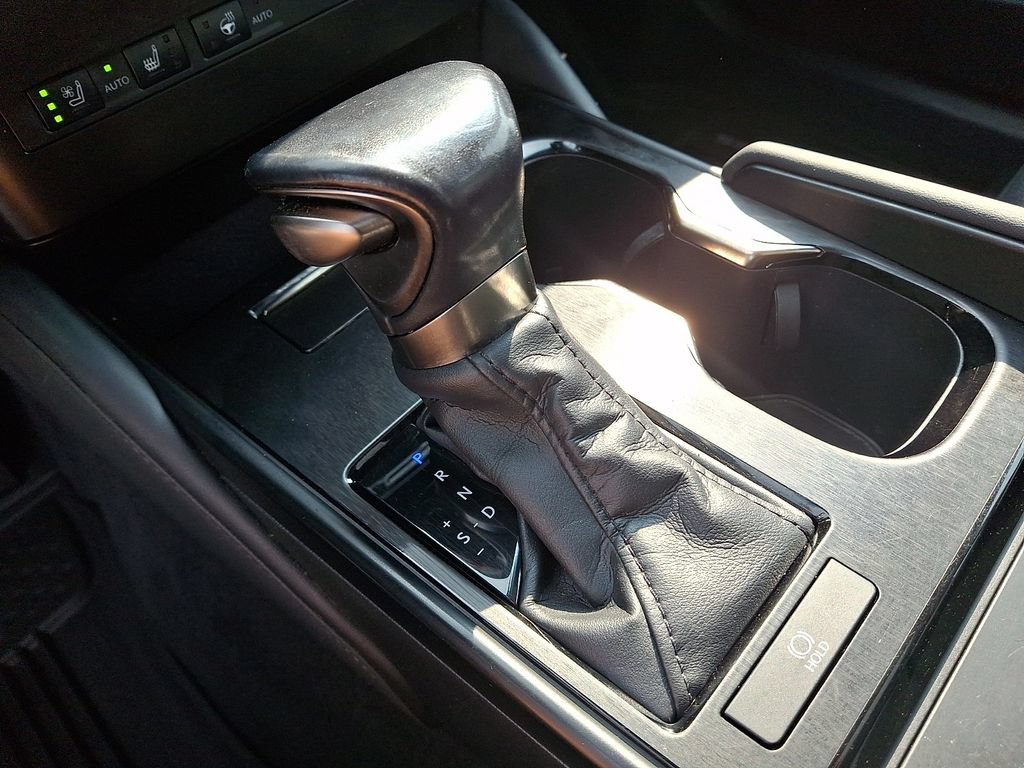 Used 2023 Lexus ES 250 w/ Premium Package AWD/4WD image 17