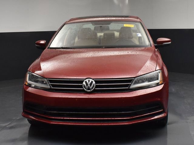 Used 2017 Volkswagen Jetta SE FWD image 3
