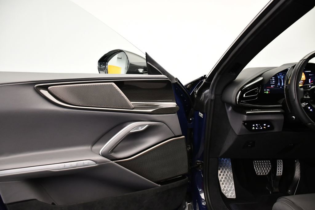 Used 2023 Ferrari Purosangue image 35