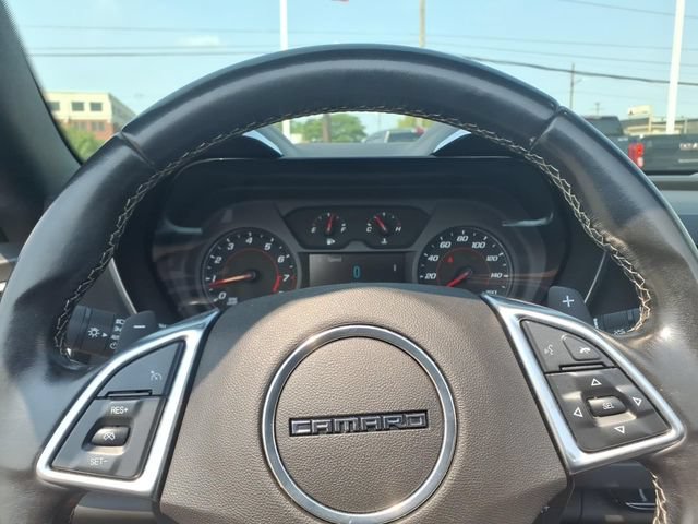 Used 2018 Chevrolet Camaro LT RWD image 20