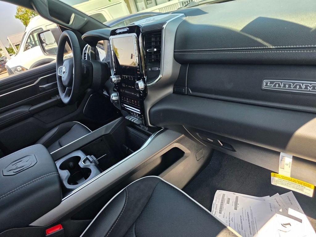 New 2026 RAM 1500 Laramie w/ Sport Appearance Package AWD/4WD image 13