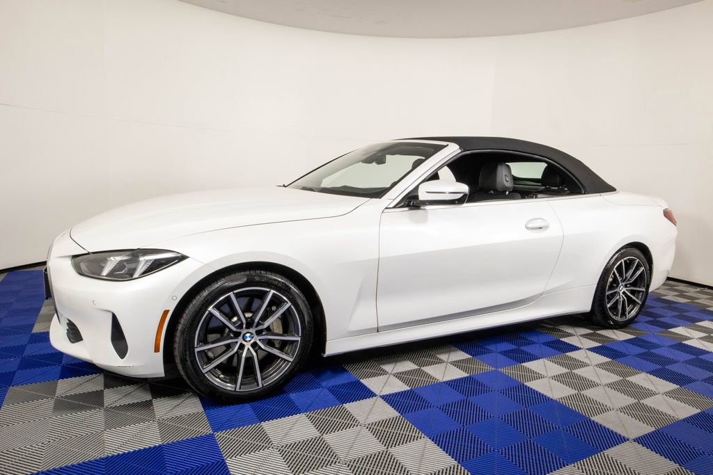 Used 2025 BMW 430i Convertible image 2