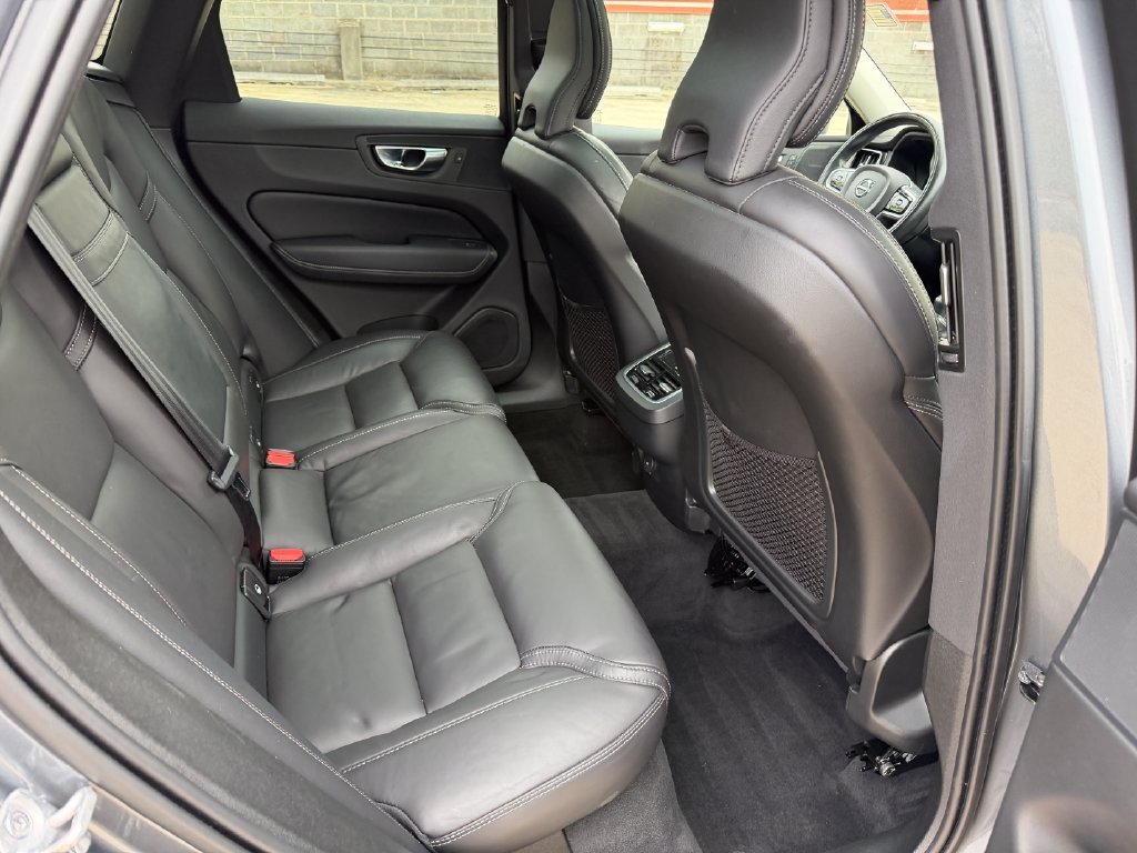 Used 2021 Volvo XC60 T5 Inscription w/ Advanced Package AWD/4WD image 27