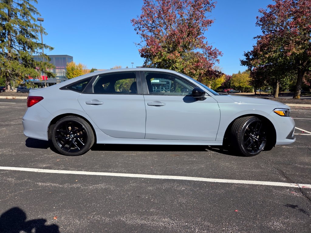 Used 2024 Honda Civic Sport image 25
