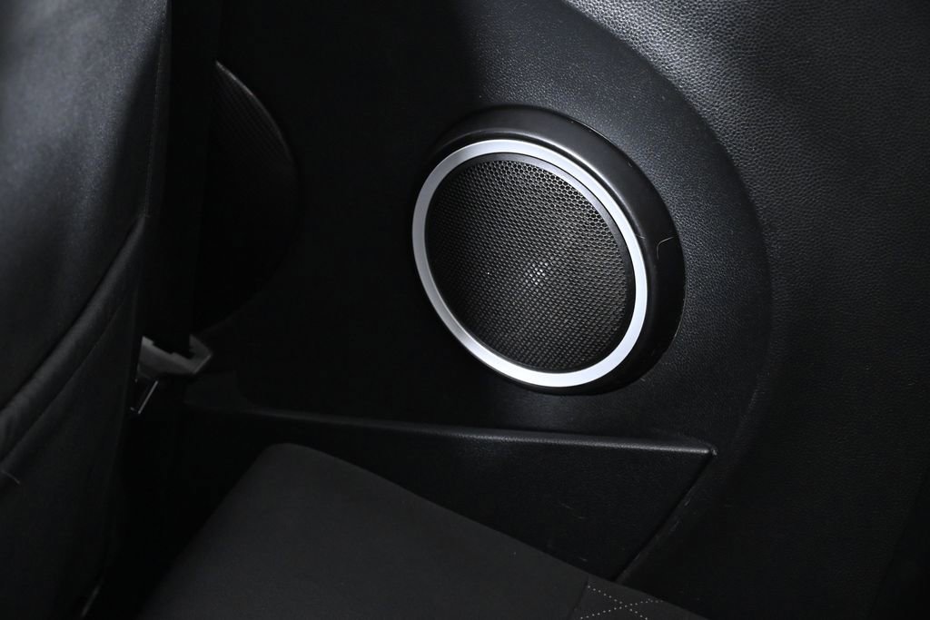 Used 2015 MINI Cooper S image 26